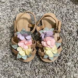Little girl Old Navy floral sandals size 7